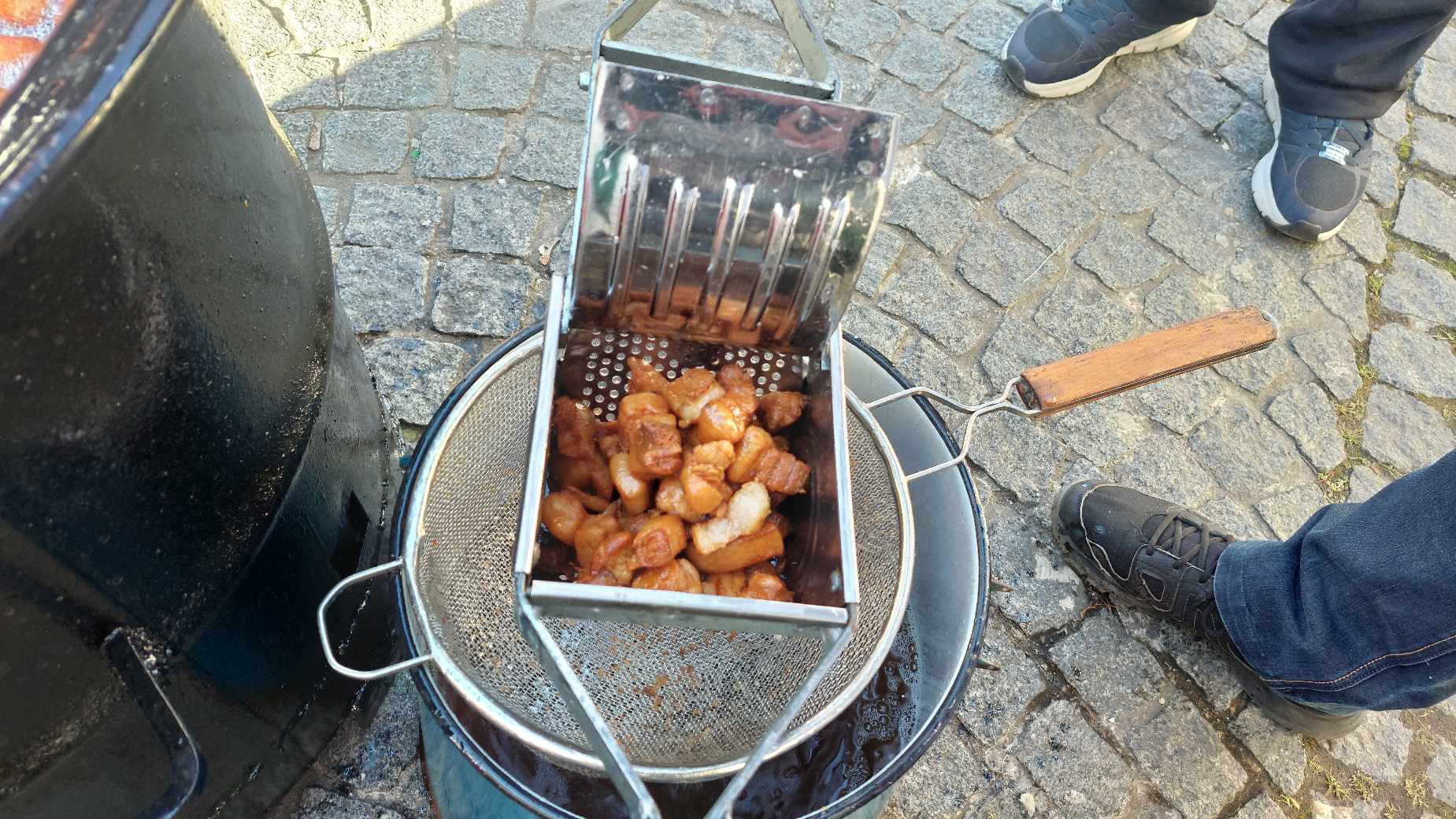 Centrom Čakovca širi se miris čvaraka!