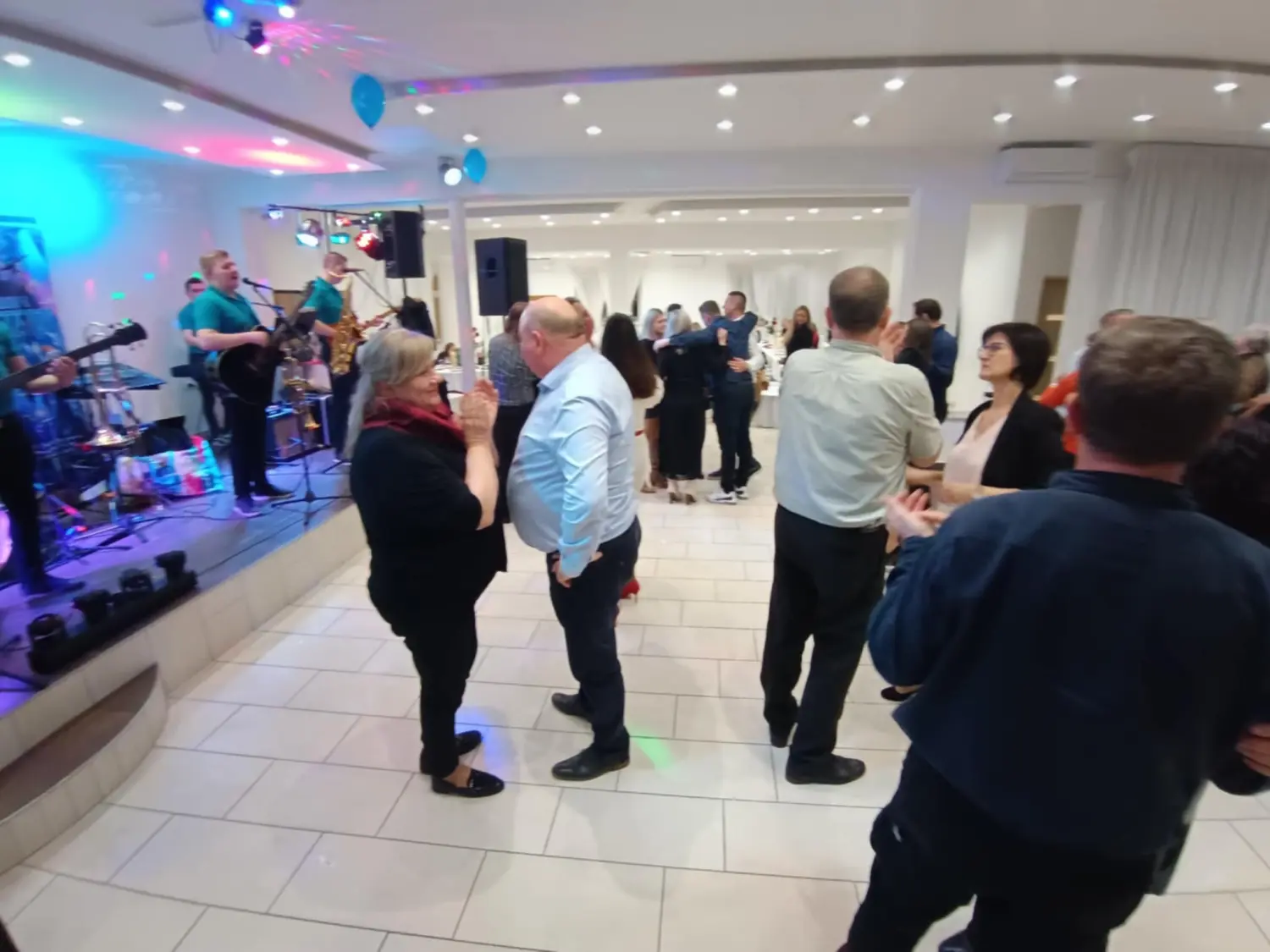 406cbfb2-4f3d-41c1-a2d3-6090993a01e0 406cbfb2-4f3d-41c1-a2d3-6090993a01e0