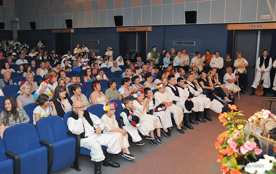 359115680dsc2010918465