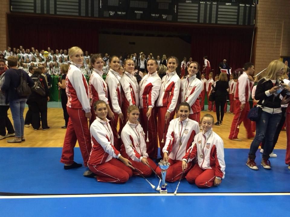 1209240610206382369111618521923