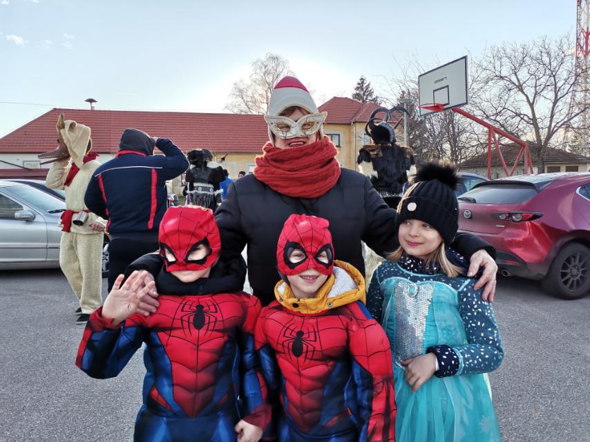 Fašnik u Zasadbregu