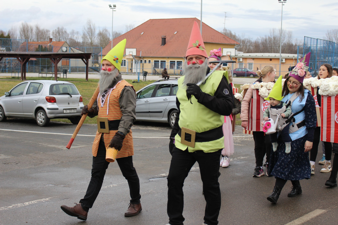 417698691_950549706560841_5886688223606449724_n