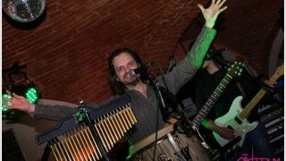 slika0008 Antrum (Petak, 15.2.2013 – Zodiac band)