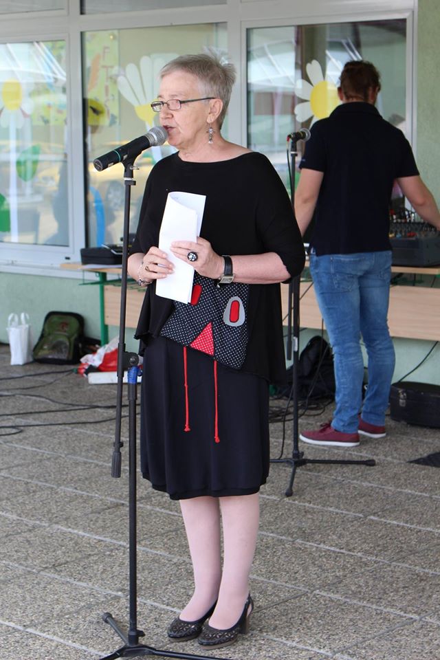 1344310449469838072273374572757