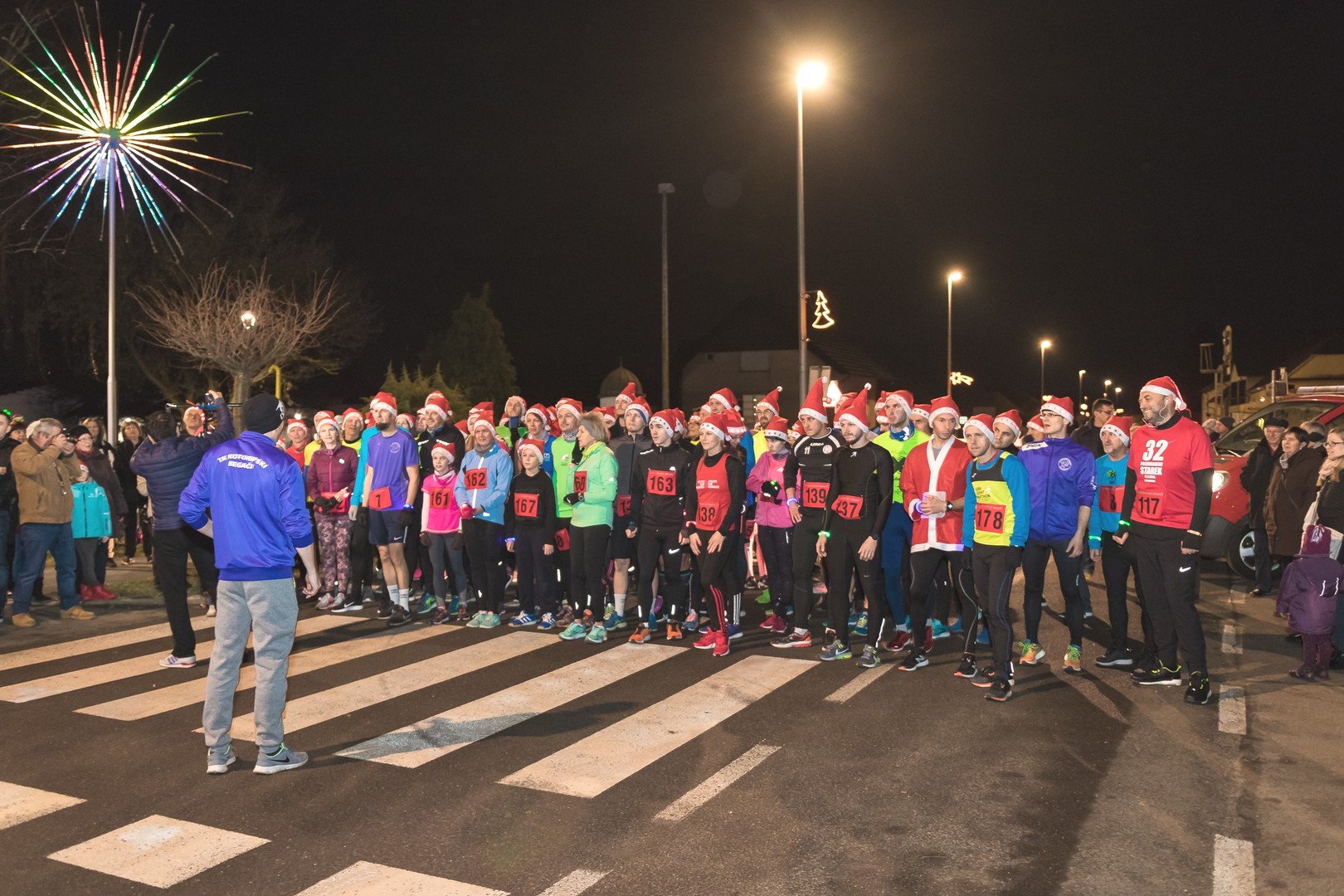 Sajam i božićna utrka privukli mnoštvo u centar Kotoribe