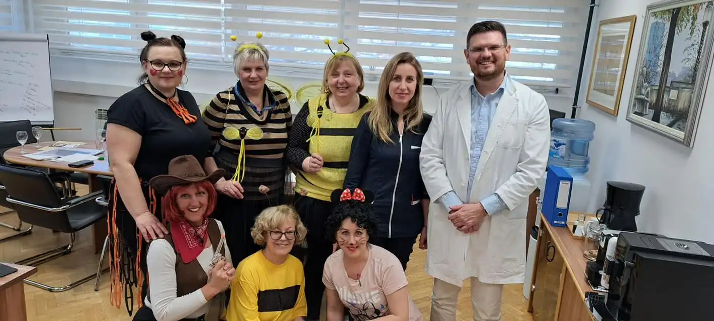 422003763_885971559990760_7288537853446338947_n