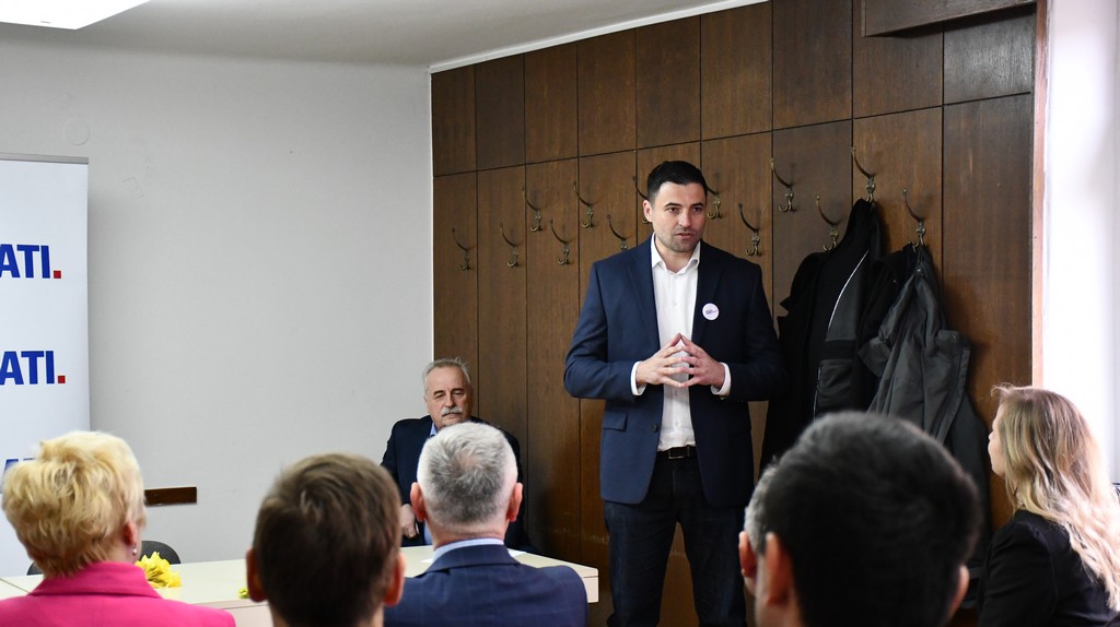 Socijaldemokrati, Mladen Novak