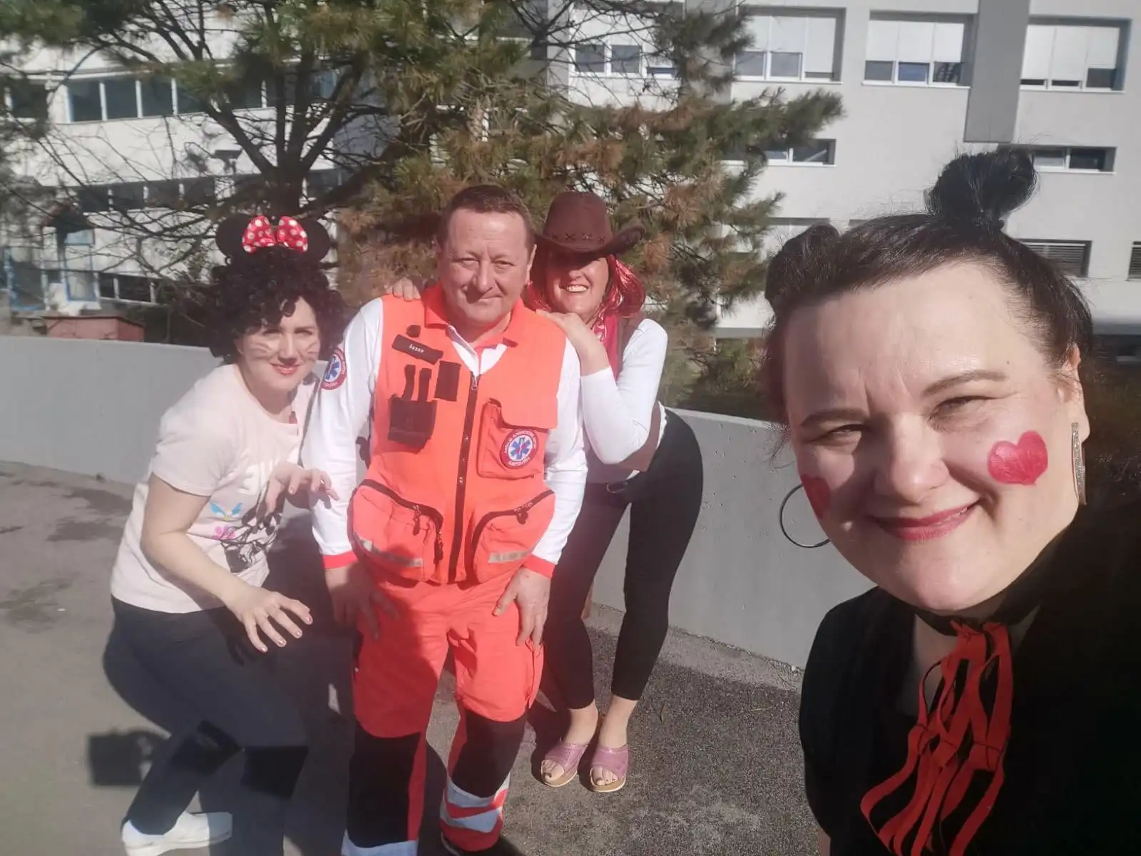 426506978_885972383324011_6504178692274399254_n