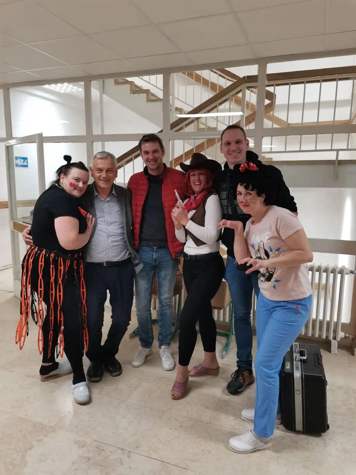 426593495_885972336657349_1896462984797224671_n