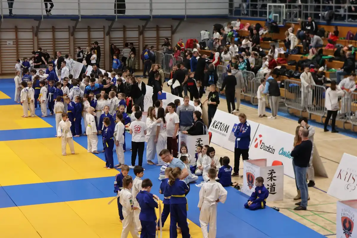 427833475_781987243955281_6656490420784815507_n