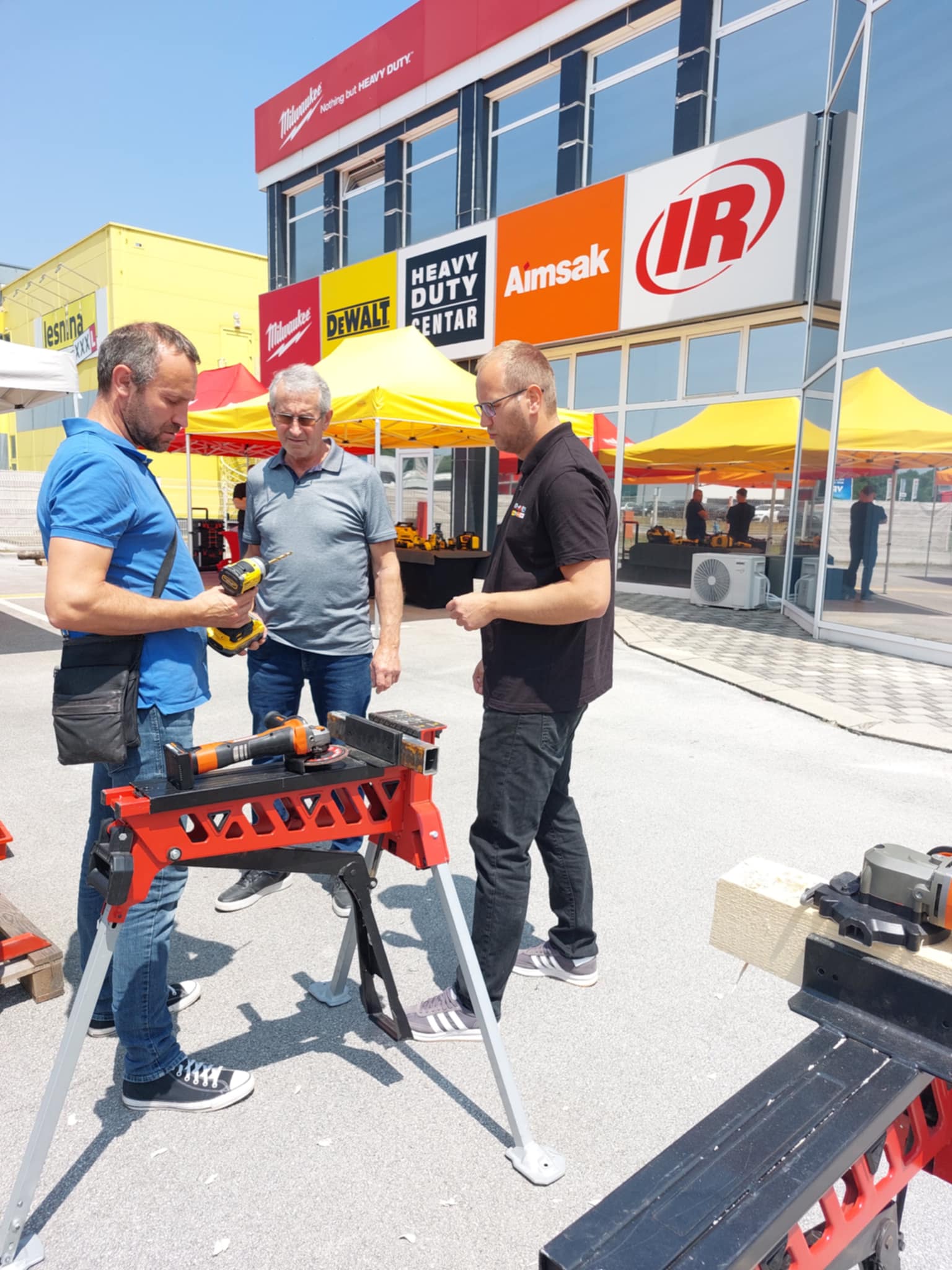 42dc7be6-d53b-4f80-be6e-6dd2259d8fe2