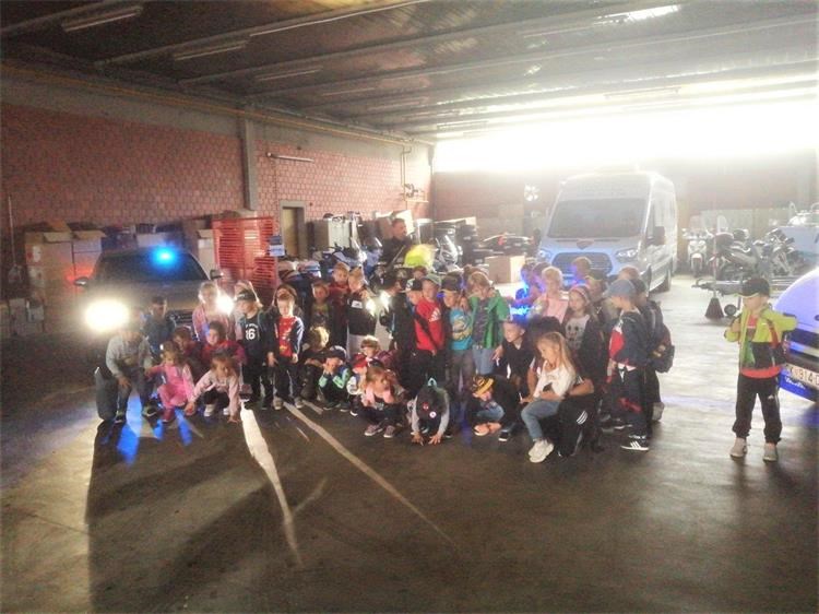 Mališani Dječjeg vrtića ‘Smješko’ posjetili policiju