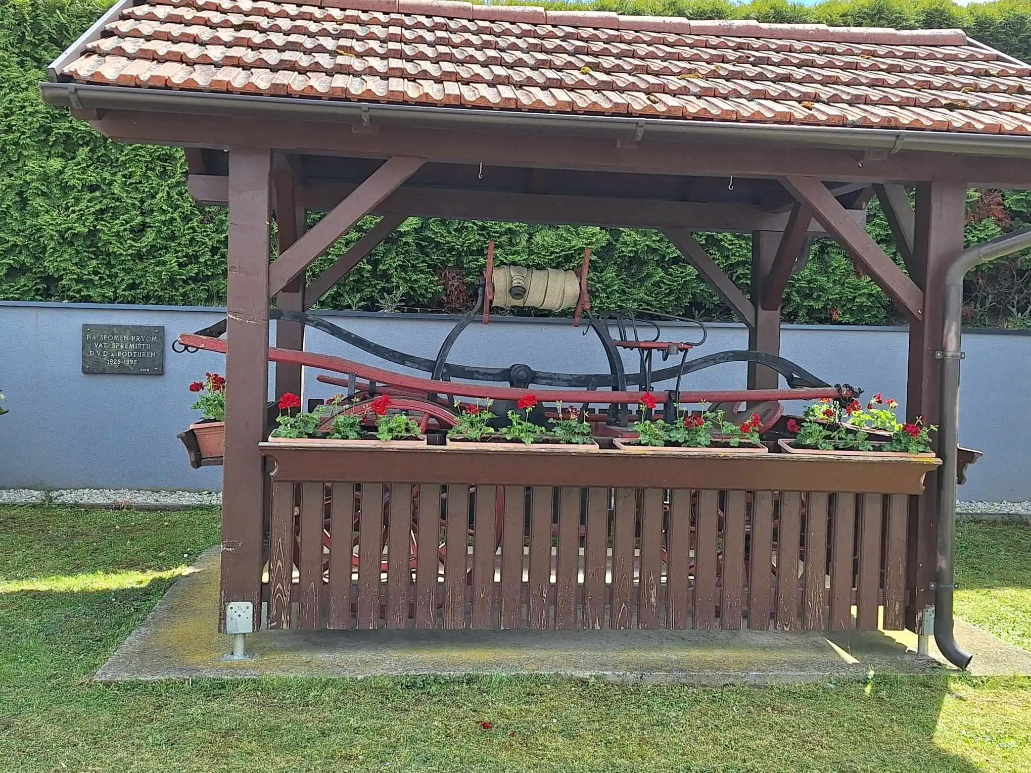 dvd podturen 2024 vatrogasna šprica dvd podturen 2024 vatrogasna šprica