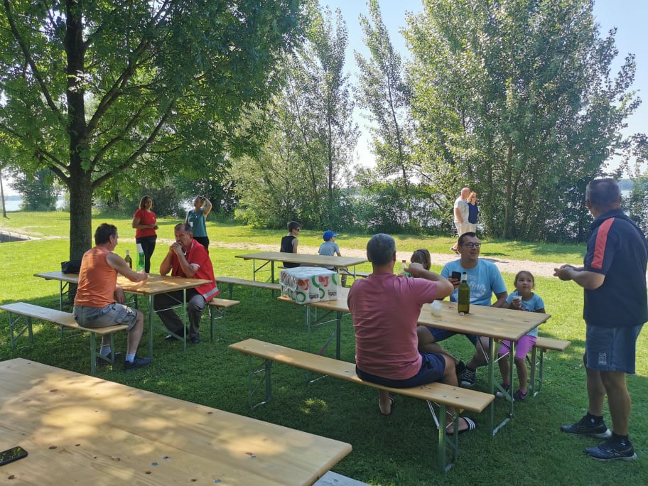 Humanitarci na okupu: Druženje dobrovoljnih darivatelja krvi na preloškoj Marini