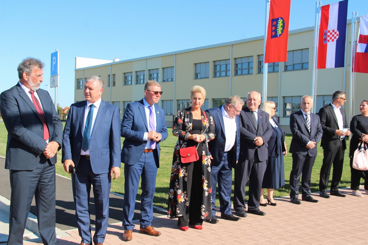 PLENKOVIĆ ‘Angažmanom i pristupom koji dajete obrazovanju u Međimurju činite iskorak u kvaliteti obrazovanja Hrvatske’ PLENKOVIĆ ‘Angažmanom i pristupom koji dajete obrazovanju u Međimurju činite iskorak u kvaliteti obrazovanja Hrvatske’