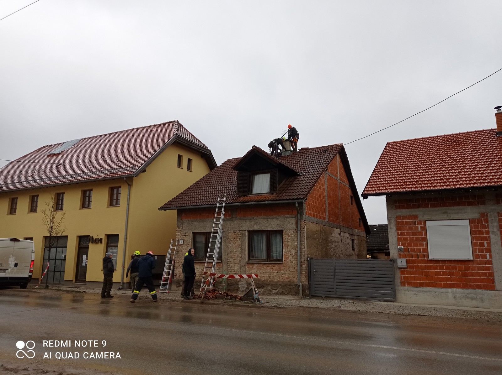 FOTO Priča iz prvog lica vrijednih Međimuraca koji su danonoćno pomagali ljudima s potresom pogođenih područja FOTO Priča iz prvog lica vrijednih Međimuraca koji su danonoćno pomagali ljudima s potresom pogođenih područja