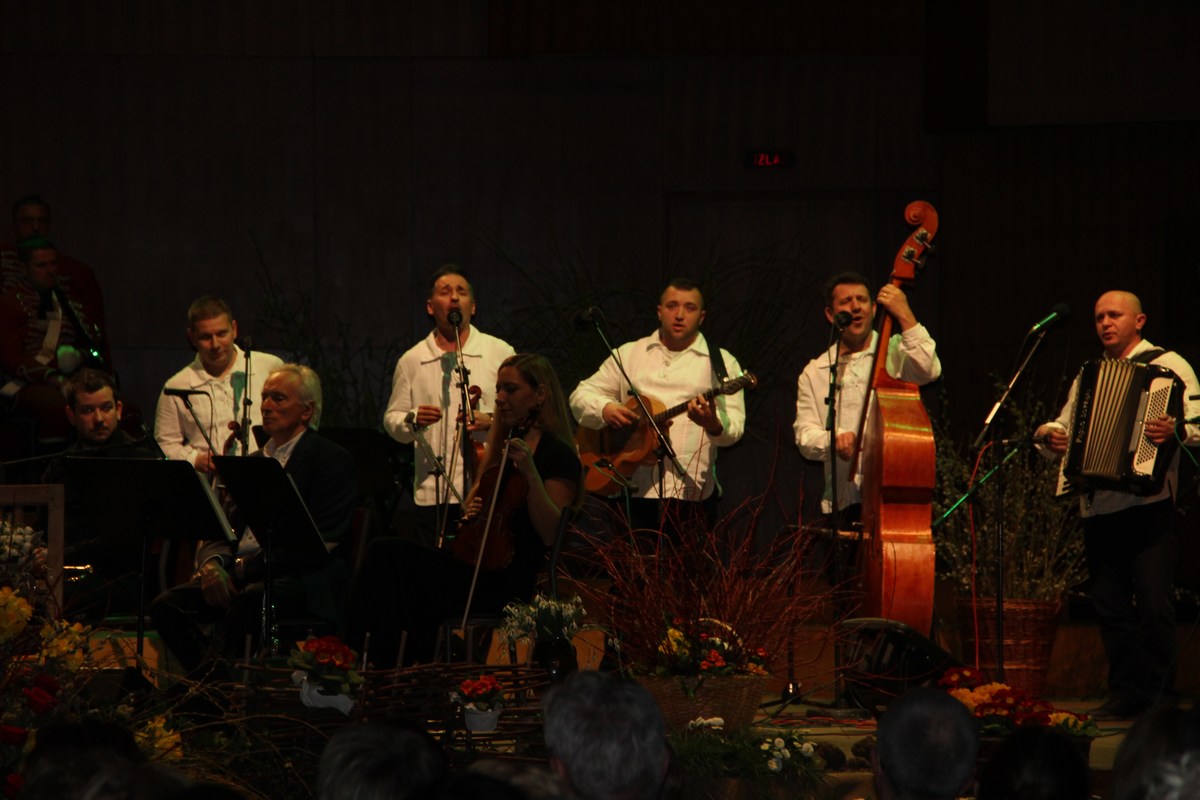 Kajkavci u Lisinskom