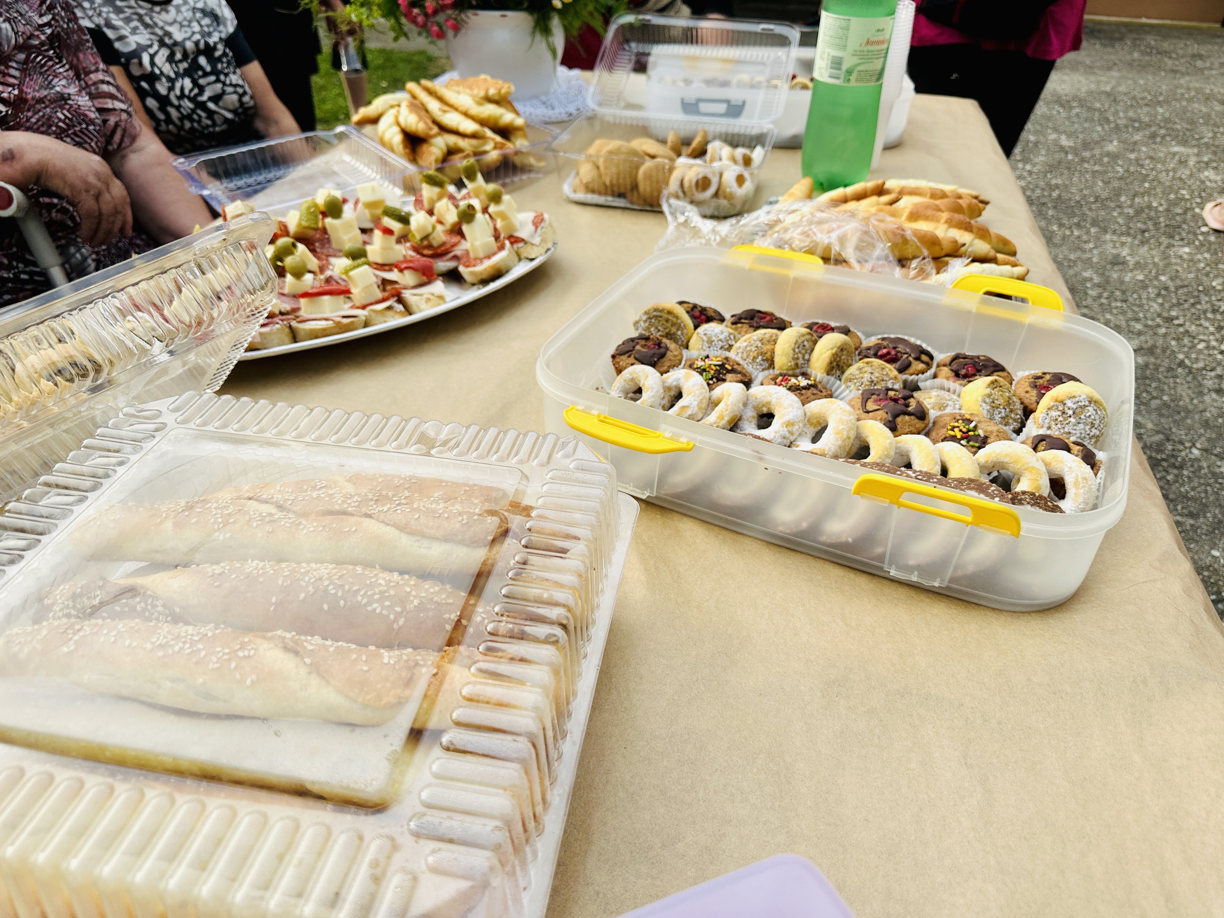 TRNOVEC Uredili dječje igralište, sad je u novom ruhu