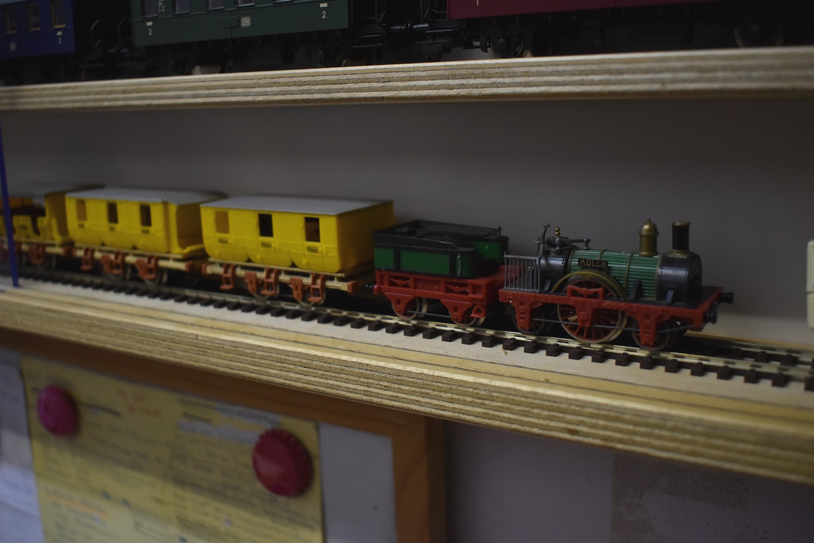 ČOVJEK KOJI VOLI VLAKOVE Josip Herman je strastveni kolekcionar i precizni majstor