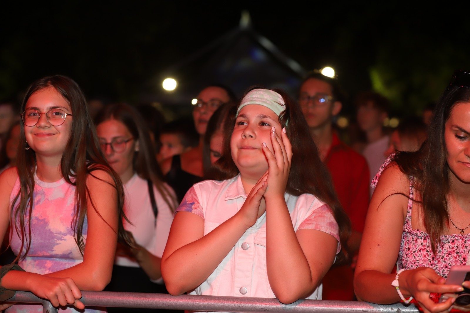 Mladi glazbenik i kantautor Matija Cvek raznježio i oduševio publiku u Čakovcu