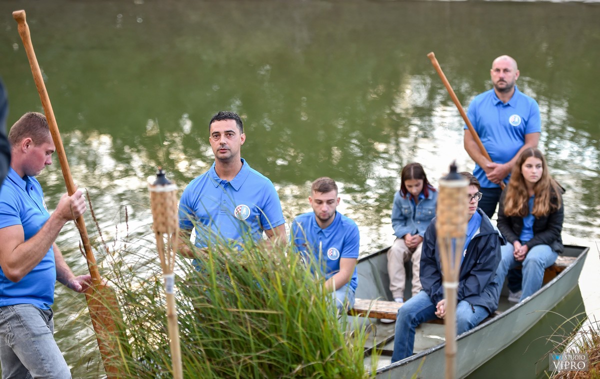 FOTO Uz molitvu i prigodan program obilježena godišnjica tragedije na rijeci Dravi