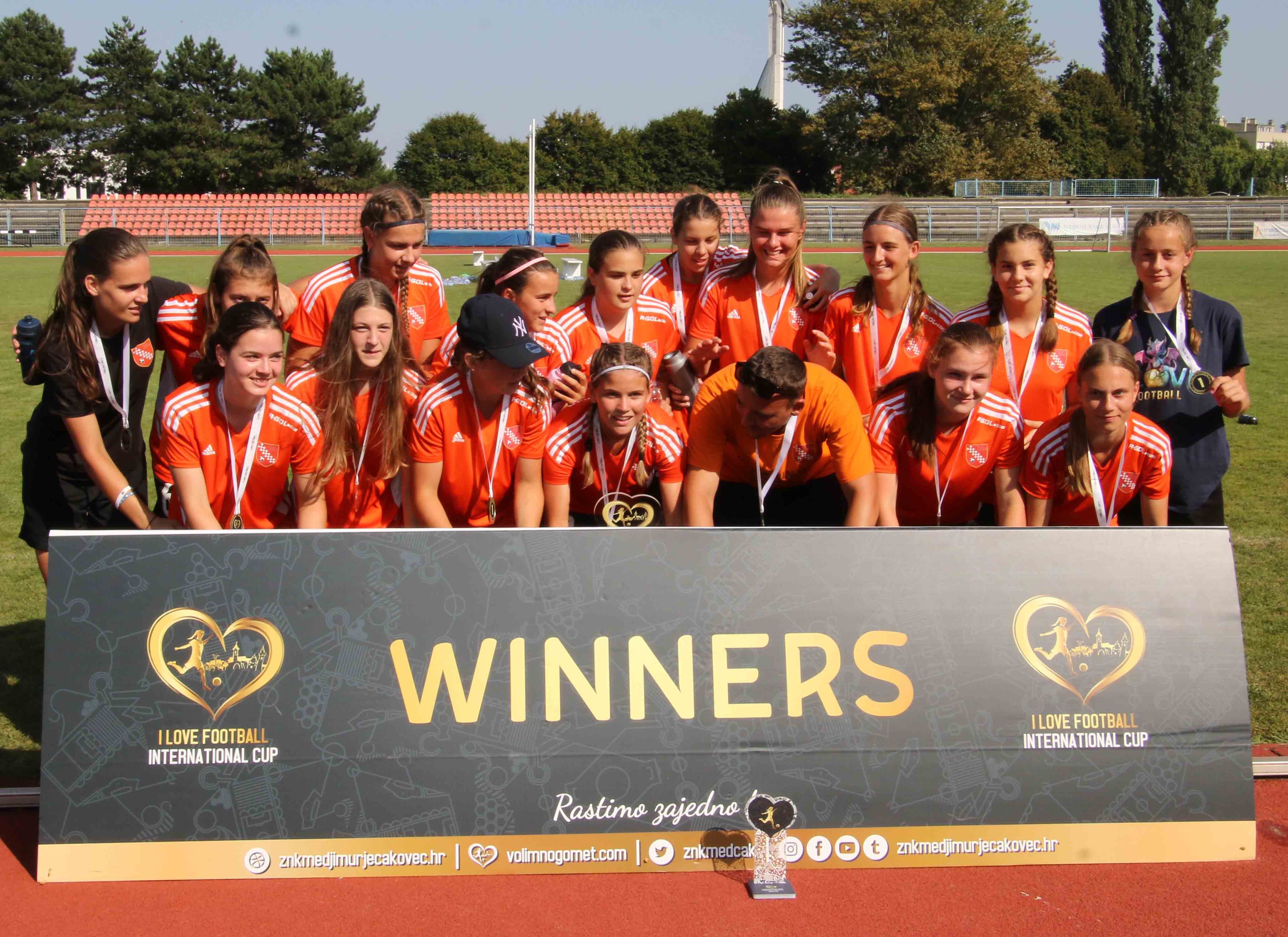MEĐUNARODNO IZDANJE Ženski nogometni turnir u Čakovcu ‘Volim nogomet’