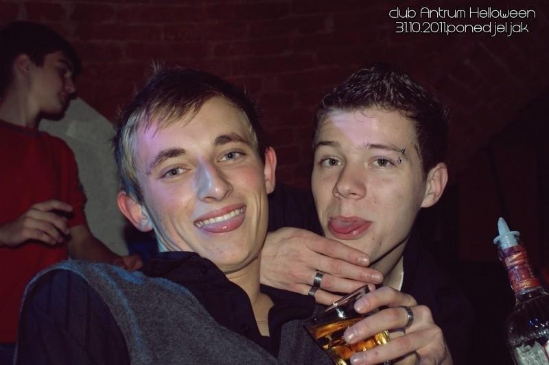 slika0111 Antrum (Pet, sub i pon, 28., 29. i 31.)