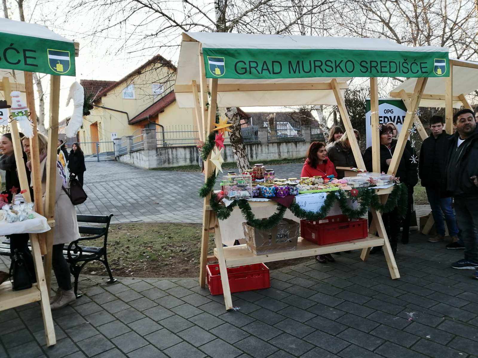 FOTO Za kraj posljednjeg vikenda Adventa u gradu rudara održan i Božićni sajam i koncert Žige