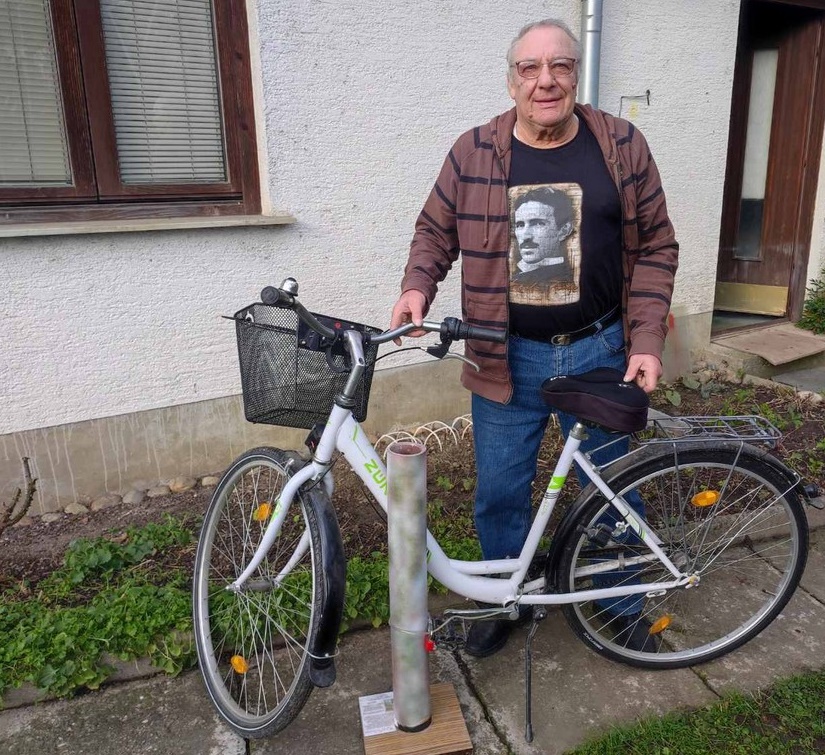 NEVIDLJIVA SAJLA ZA ZAŠTITU BICIKLA Kreativan i praktičan izum Zvonimira Dolenca iz Preloga NEVIDLJIVA SAJLA ZA ZAŠTITU BICIKLA Kreativan i praktičan izum Zvonimira Dolenca iz Preloga