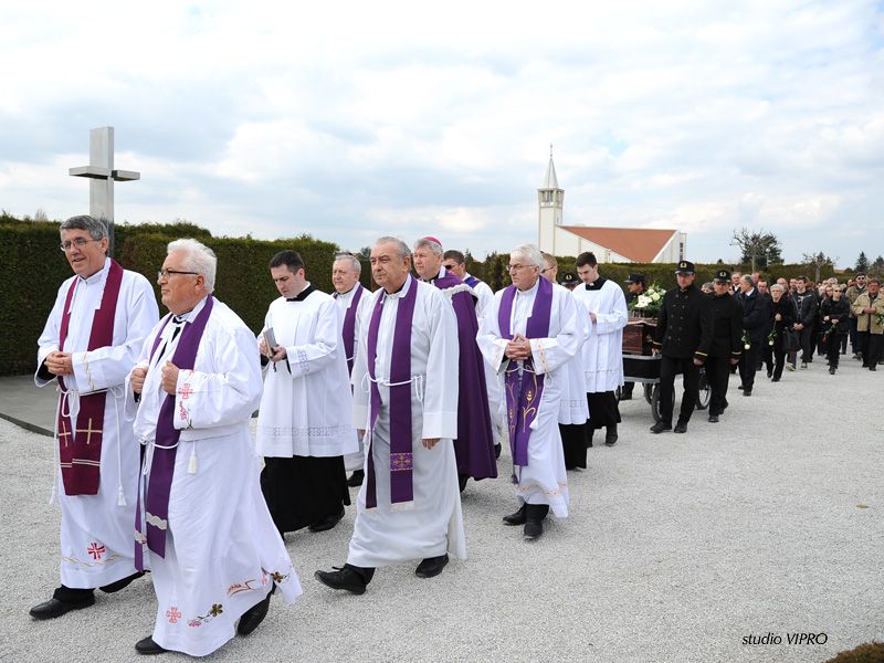 342714815dsc5471901383