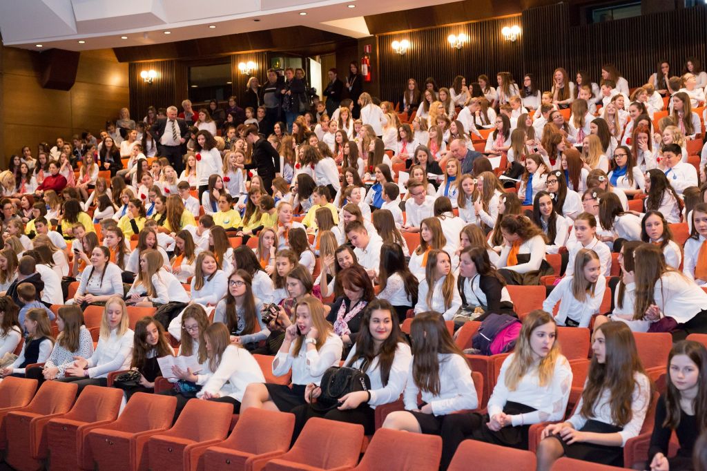 smotrazborova201678837749