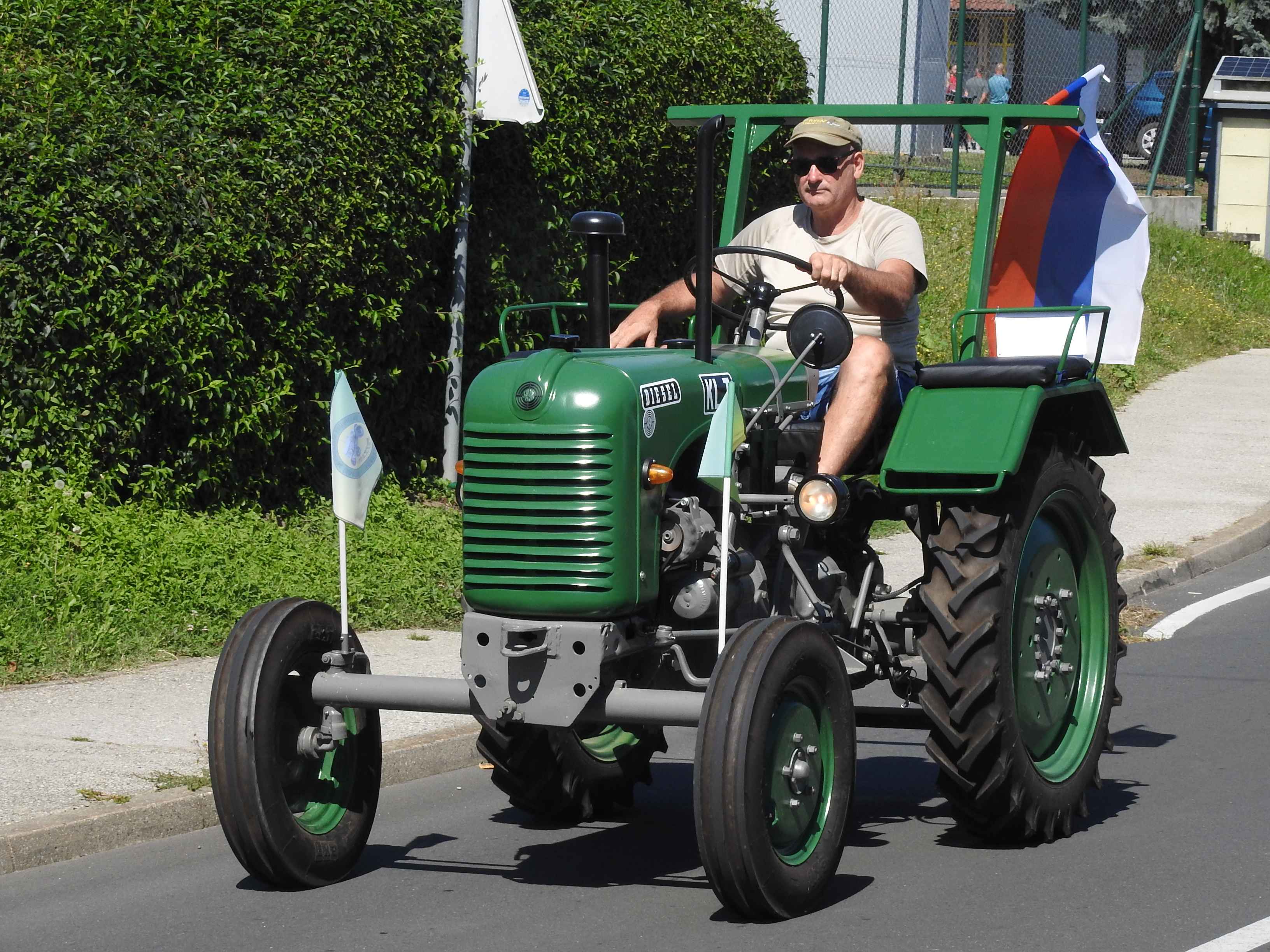 SELNICA Pogledajte kako je bilo na 17. susretu starih traktora