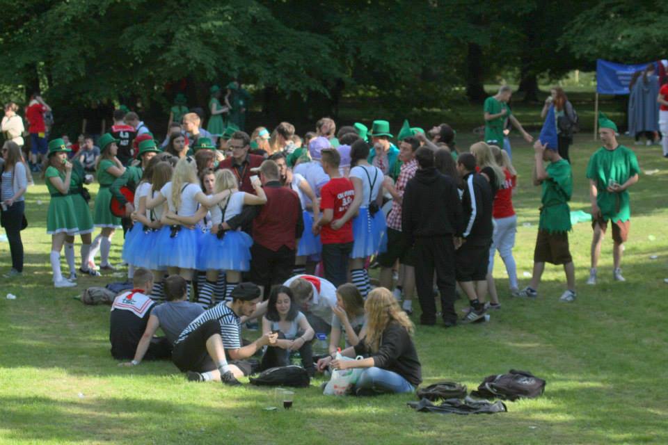 1123059488084732863979077954759