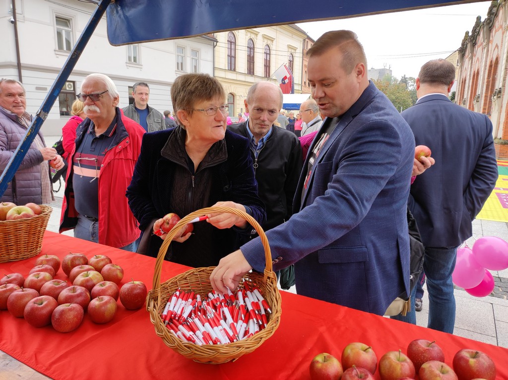 FORUM SENIORA SDP-A Osobe treće životne dobi ne smiju biti marginalizirane, izolirane i zaboravljene!