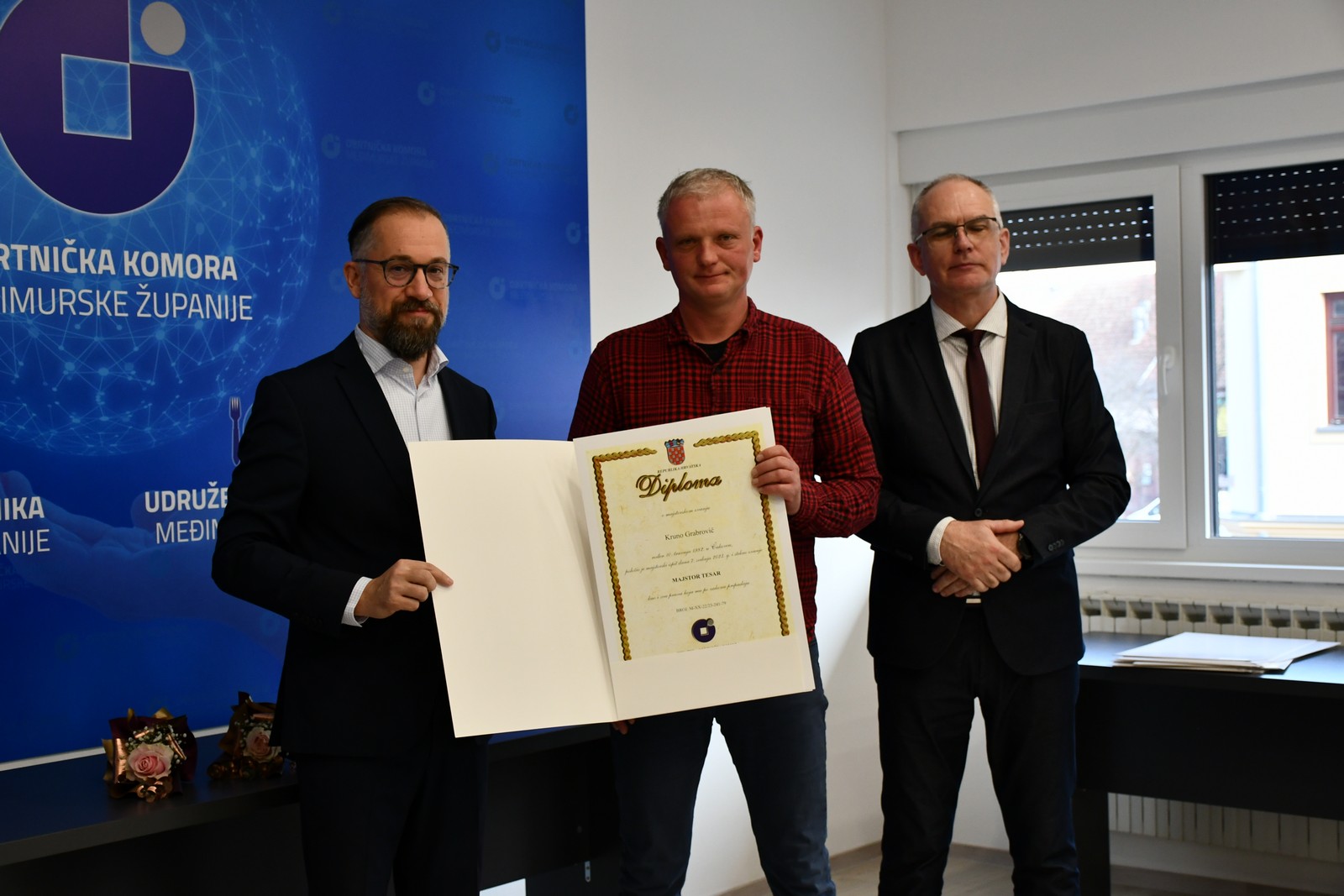 DODJELA MAJSTORSKIH DIPLOMA 37 majstora svog zanata s radošću primilo diplomu!