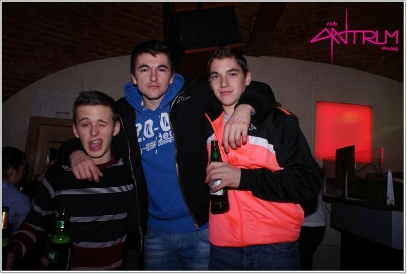 slika0022 Antrum (Petak i subota, 1. i 2.2.2013) slika0022 Antrum (Petak i subota, 1. i 2.2.2013)