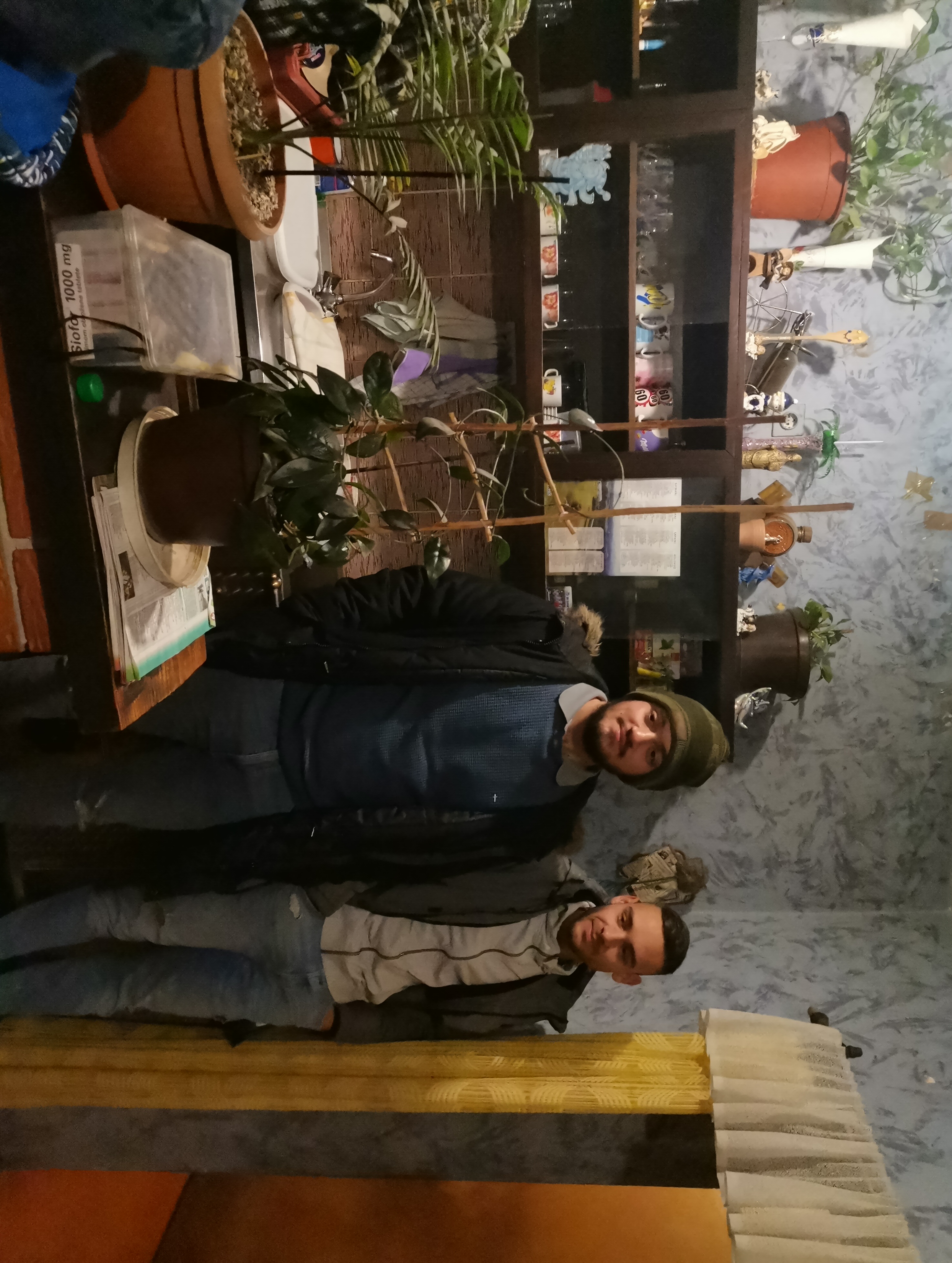 IZNENAĐENJE ZA 70. ROĐENDAN Ivana Novaka, dimnjačara iz Kuršanca, u rano jutro iznenadili njegovi najmiliji IZNENAĐENJE ZA 70. ROĐENDAN Ivana Novaka, dimnjačara iz Kuršanca, u rano jutro iznenadili njegovi najmiliji