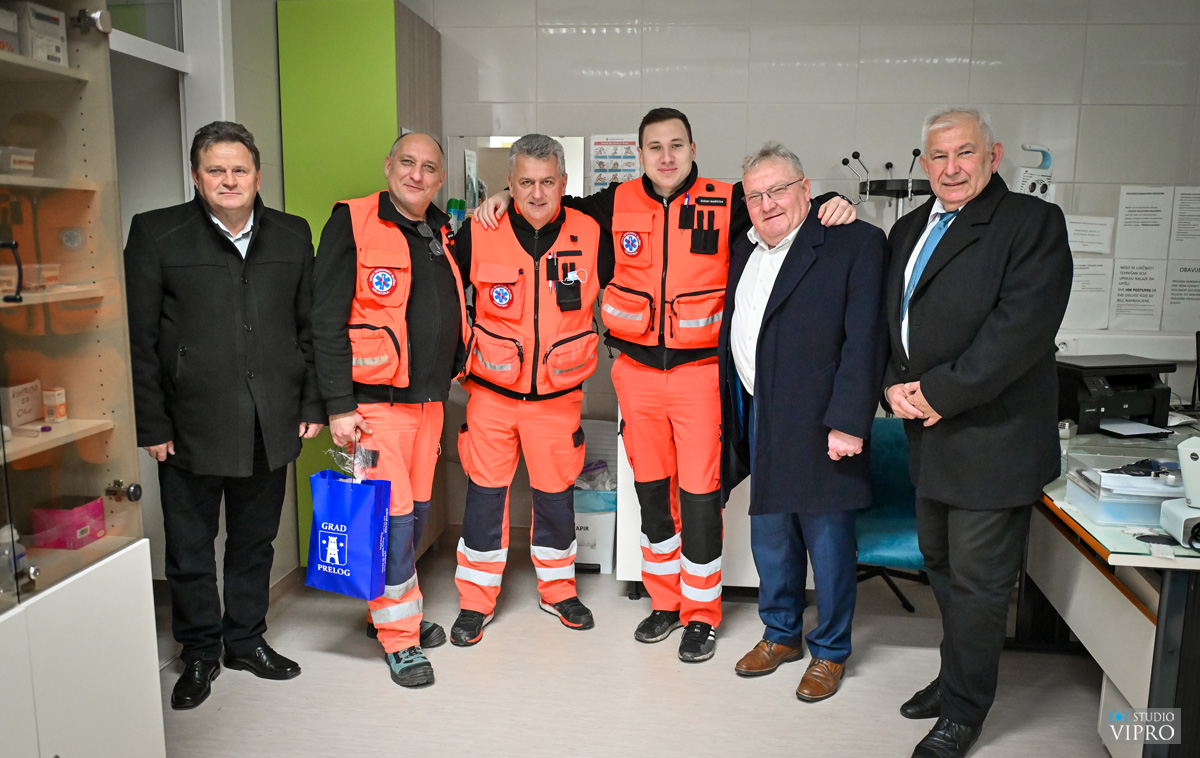 U veselom i dobrom raspoloženju dočekana je nova godina u Prelogu