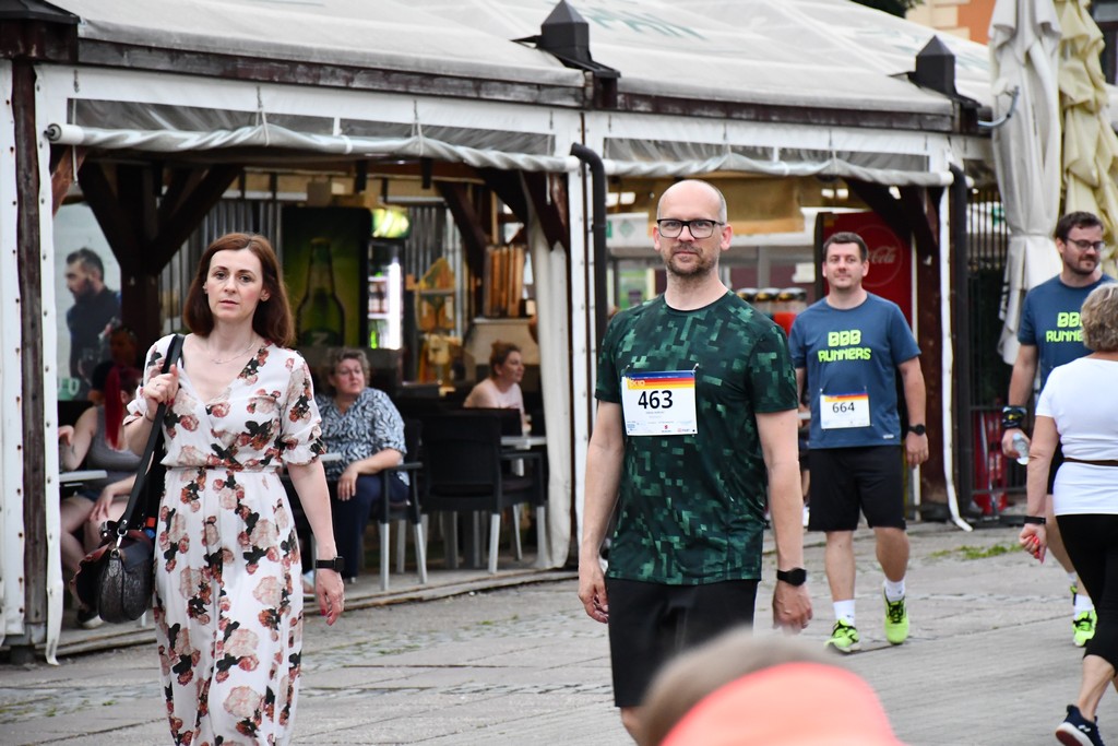 POGLEDAJTE TKO JE SVE TRČAO Veliki broj trkača na ‘Čakovečkom noćnom ceneru’