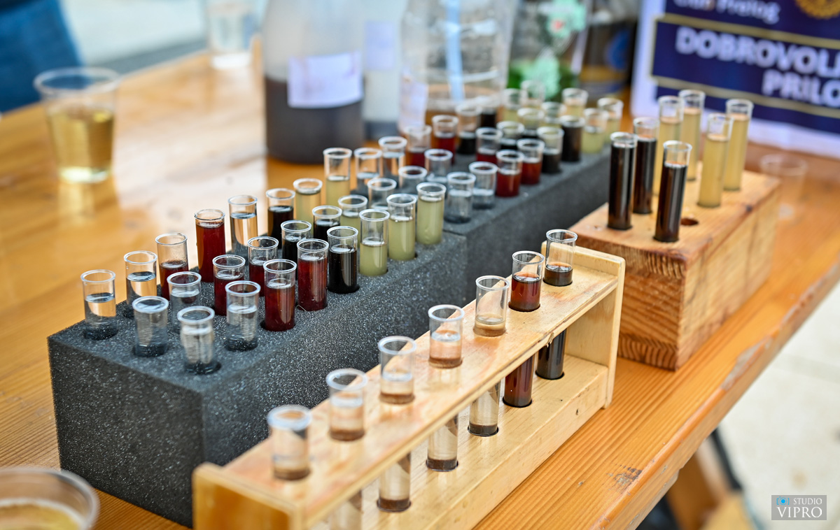 ZA POMOĆ POTREBITIMA Održana još jedna kestenijada Rotary cluba Prelog