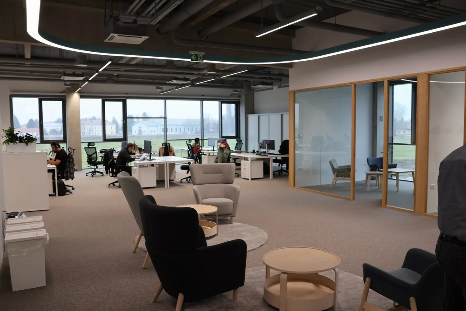 470171022_1172280444658685_129630170582085872_n 470171022_1172280444658685_129630170582085872_n