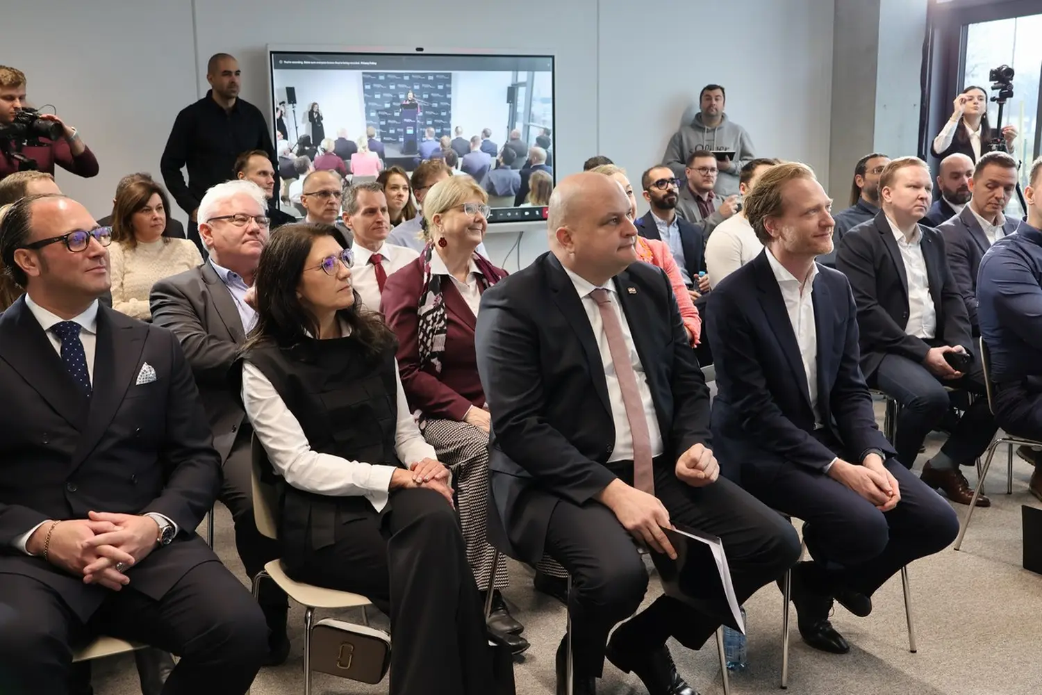 470216521_1172279574658772_3350350573595328683_n 470216521_1172279574658772_3350350573595328683_n