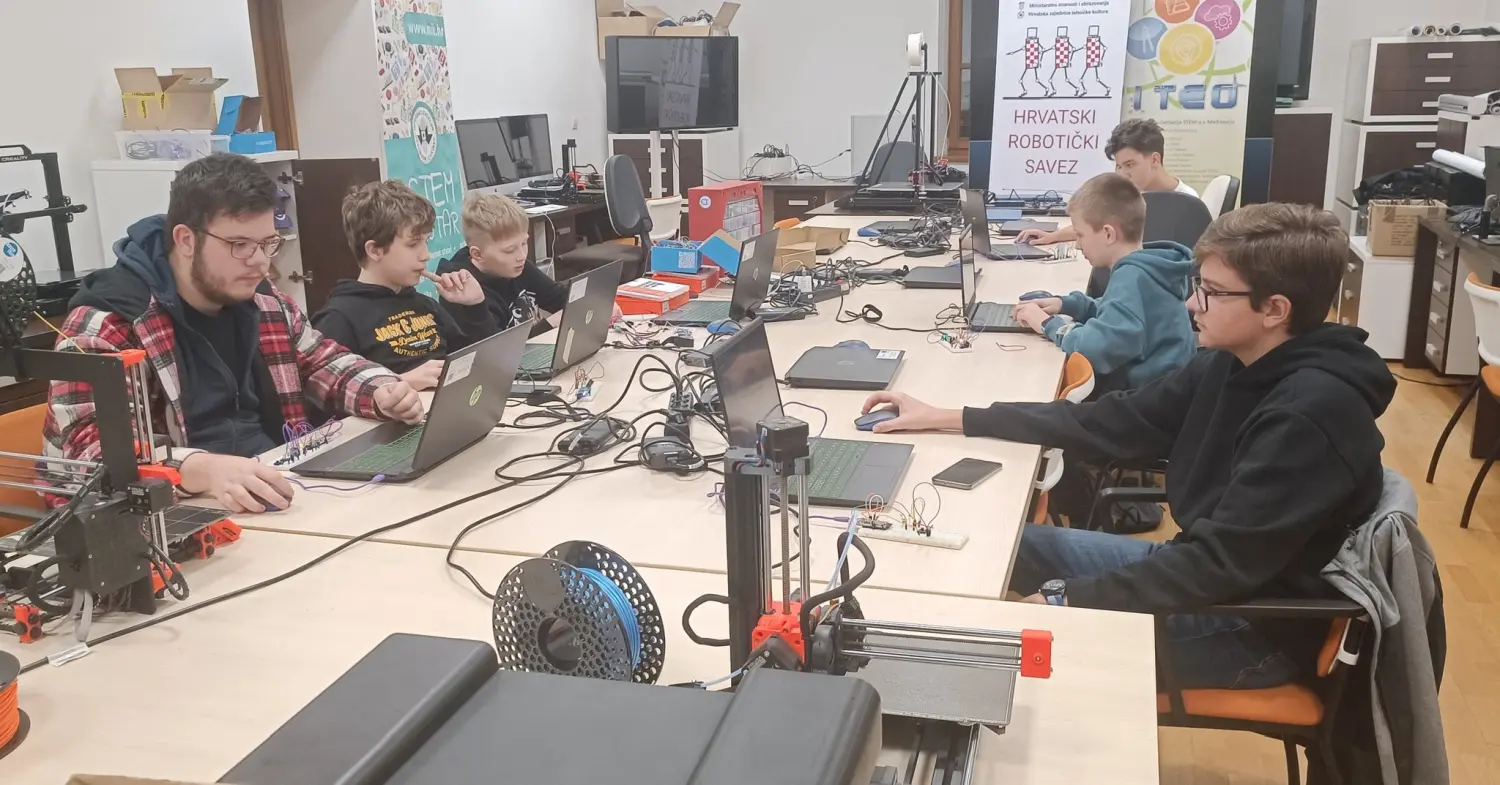 471613882_1165636335567896_5299382091999046909_n