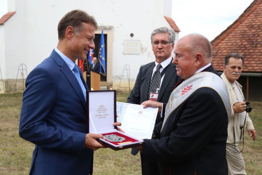 2143940510212942441532737152848