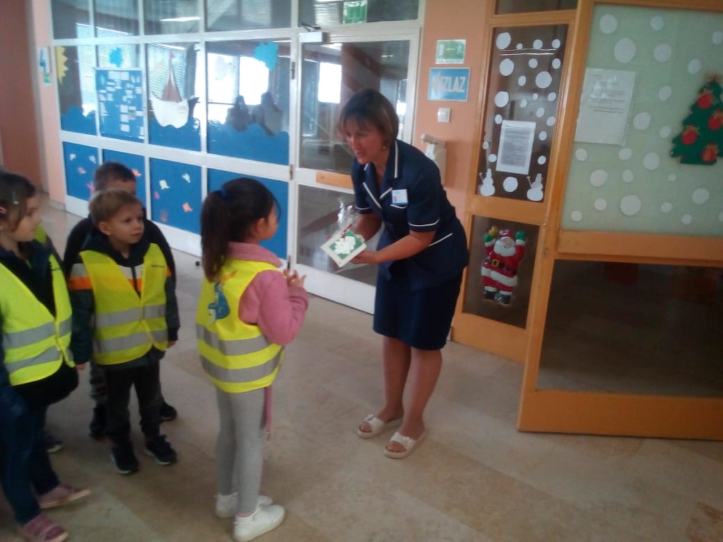 POKLONI IZ VRTIĆA Djeca i odgojiteljice iznenadili sve one s kojima su uspješno surađivali