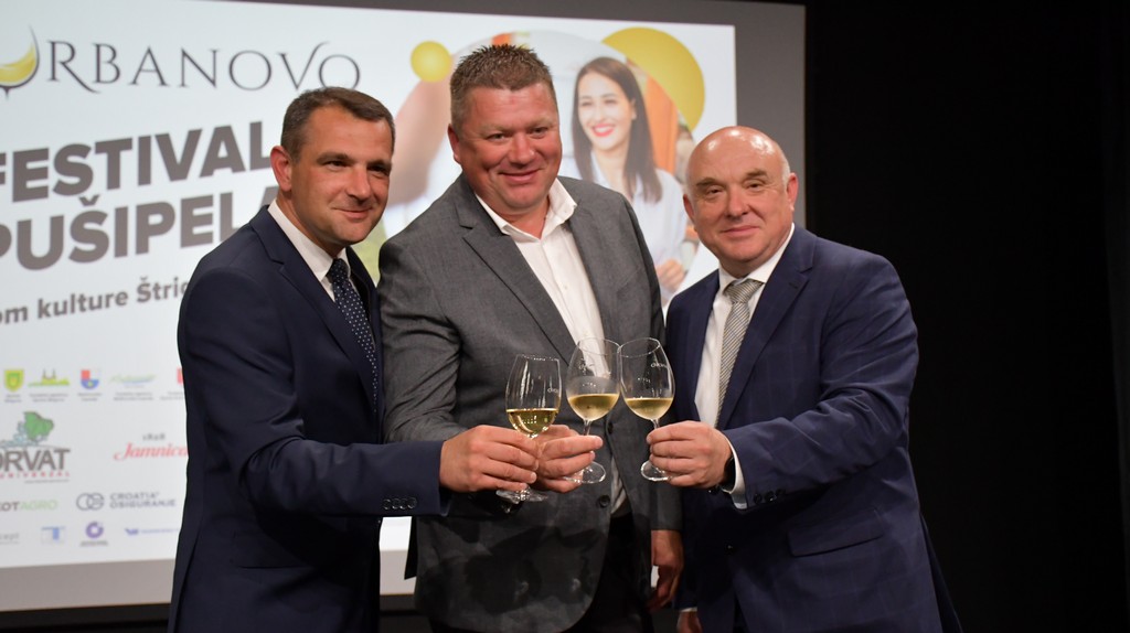 Urbanovo, otvorenje Urbanovo, otvorenje