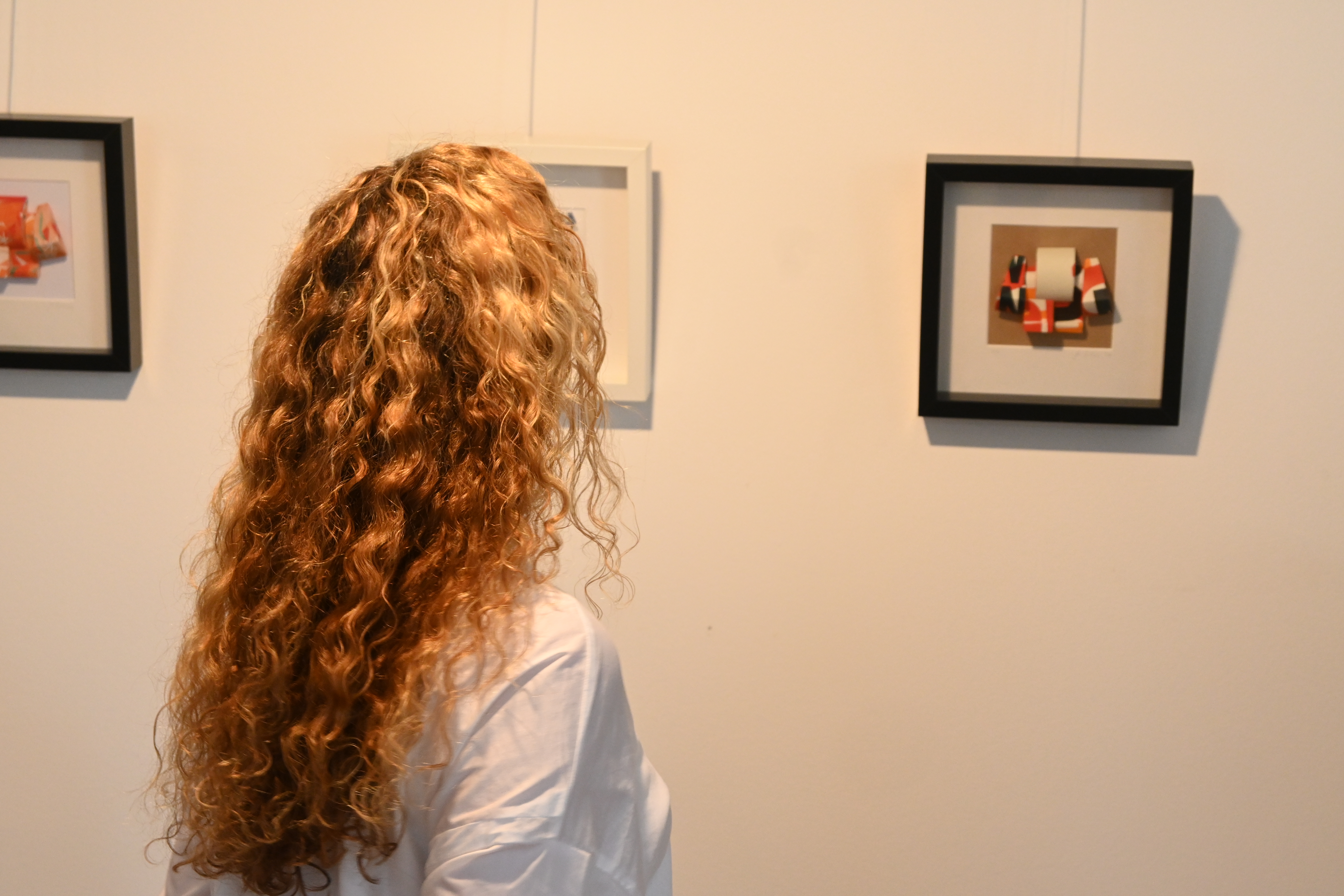 PRELOG Otvorena samostalna izložba ‘Papirnata energija’ akademskog umjetnika Marka Zubaka PRELOG Otvorena samostalna izložba ‘Papirnata energija’ akademskog umjetnika Marka Zubaka