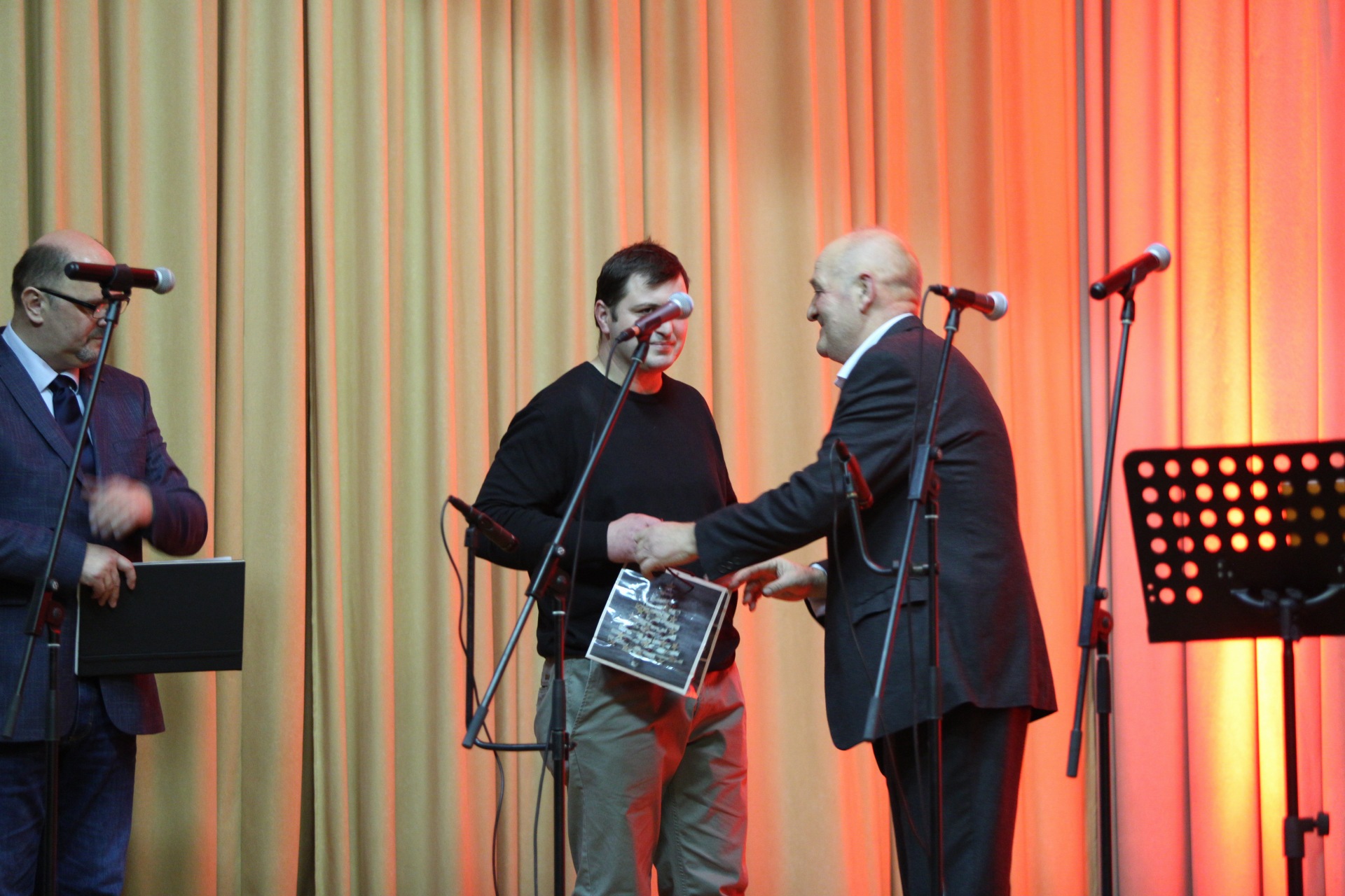 MEĐIMURCI POKAZALI VELIKO SRCE Humanitarni koncert u Mačkovcu za obitelj Colarić