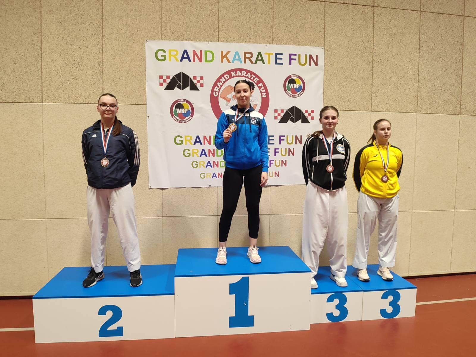 482221189_950404980549231_749105433179830420_n 482221189_950404980549231_749105433179830420_n