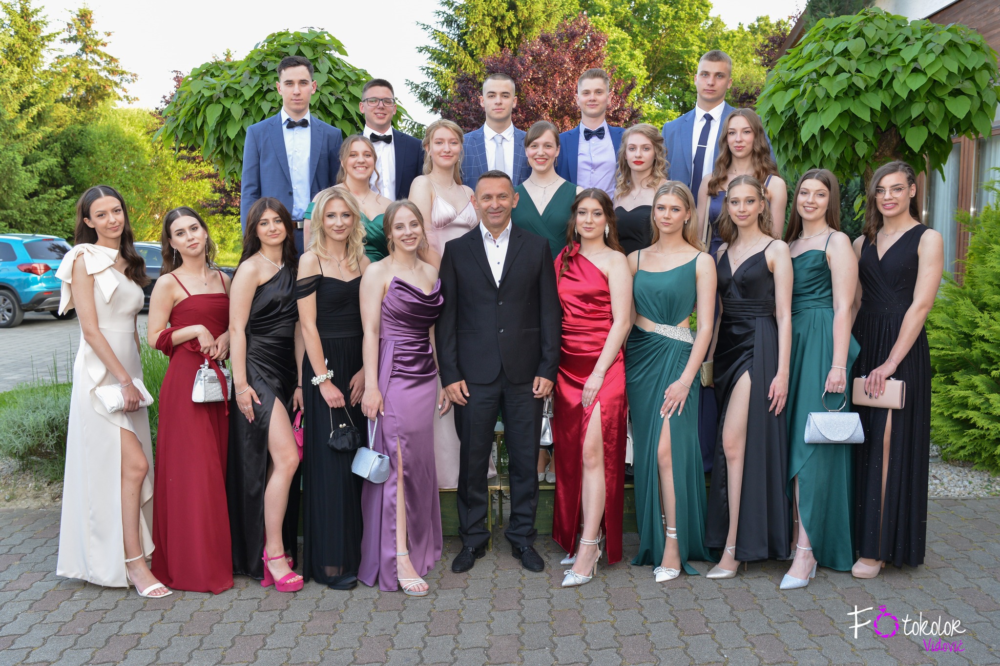 FOTO Maturanti gimnazije Josipa Slavenskog na najljepšoj i najvažnijoj večeri